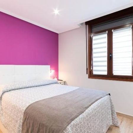 A Dos Pasos De San Mames Bilbao Exterior foto